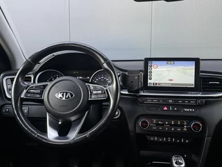 Kia Ceed 1.4 T-GDi ExecutiveLine | Trekhaak | Navi | Clima | Camera | JBL | Cruise Control / 21