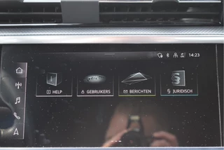 Audi Q3 45 TFSI e S edition S-Line 245 PK | NL-Auto | Keyless | Carplay | Virtual cockpit | DAB | Elekt.trekhaak | Full LED | Allweathers / 51