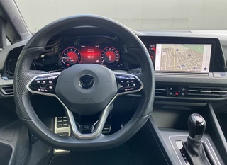 Volkswagen Golf 1.5 eTSI R-Line AUT  | dealer onderh. | panoramadak | stoel-/stuurverw. | keyless | trekhaak | carplay / 23