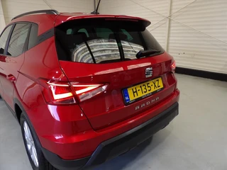 SEAT Arona 1.0 TSI 95pk Style Business Intense / 11