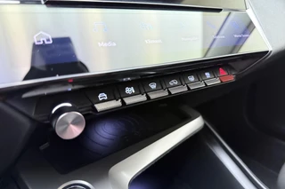 Peugeot 308 SW 1.2 PureTech Allure Pack Business | Apple carplay | Cruise control | Climate control | Navigatie | Lichtemetalen velgen | Camera | PDC | / 24