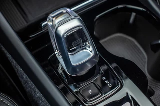 Volvo XC40 1.5 T5 Plug-in hybrid Ultimate Dark, Pano, Leder / 19