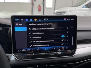 Volkswagen Golf Variant 1.5 eTSI 150pk DSG Style Pano dak / 25