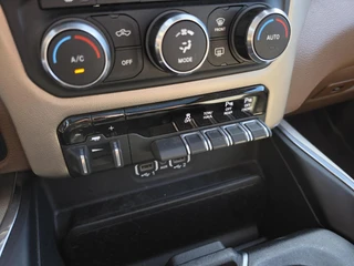 Dodge Ram 1500 4X4 5.7 V8 Crew Cab Laramie| MARGE! |VOL OPTIES!|LPG! / 35