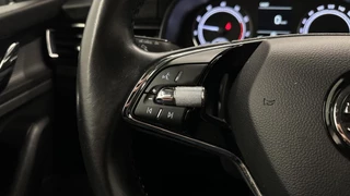 Skoda Kamiq 1.0 TSI Ambition CAMERA CARPLAY LED CRUISE DAB. / 26