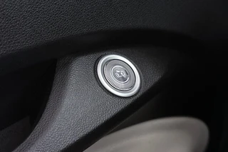 Fiat 500 3+1 La Prima 42 kWh Panoramadak Stoelverwarming Camera Apple CarPlay / 38