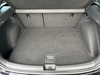 Volkswagen Taigo 1.5 TSI 150pk DSG R-Line Trekhaak | IQ light | Camera | Navi | Virtual | Rijklaar incl. garantie / 29
