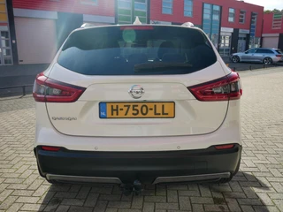 Nissan Qashqai 1.3 DIG-T N-Connecta  360C| Trekhaak| Navi+BT| Pano / 27