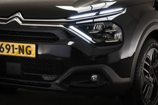 Citroen C4 1.2 Puretech Feel Pack | COLOR GLOSSY BLACK PACK | HALF LEDER | STOELVERWARMING | DAB | CAMERA / 15