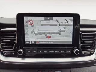 Kia Stonic 1.0 T-GDi MHEV DynamicPlusLine | Cruise Control | Climate Control | Stoelverwarming | Stuurverwarming | Camera | Privacy Glass | / 18