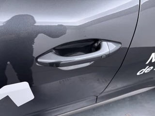 Kia K4 Sportswagon 1.0 T-GDi MHEV GT-Line Launch Edition (pano) - Climate Control - Achteruitrijcamera - Adaptive Cruise Control - Fabrieksgarantie tot 05-2033 / 17