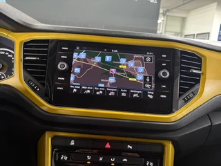 Volkswagen T-Roc 1.0 TSI Style/ NL auto/ Parkeersensoren/ Navi/ LMV / 22