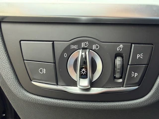BMW IX3 M SPORT pakket 80 kWh, panoramadak, SOH 98,2 %,vol opties, 1 e eigenaar,conjac sport leder, Origineel NL auto met nap / 41