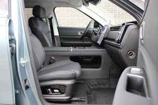 Jaecoo 7 Exclusive Automaat, Schuif-Kanteldak, 1500 KG trekgewicht, Navigatie, 19" LM velgen, Elektrische achterklep, Luxe lederen bekleding, 7 jaar garantie / 28