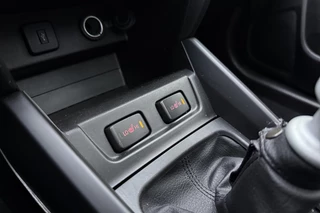 Suzuki Vitara 1.4 Boosterjet Style Smart Hybrid 129pk | Panoramadak | Trekhaak | Climate Control | Cruise Control Adaptief | Camera | Stoelverwarming | Navigatie | Parkeersensoren / 21