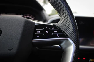 Audi Q4 e-tron 40 Advanced edition 77 kWh // 97,4% SoH | S-line | Panoramadak | Black Optic | Camera | Smartphone pakket | Keyless Advanced / 18