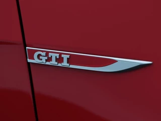 Volkswagen Golf 2.0 TSi GTi 290 Pk TCR | Panorama Dak | Adaptive Cruise | Camera | Stoelverwarming | 18 inch | 90.438 km!! / 18