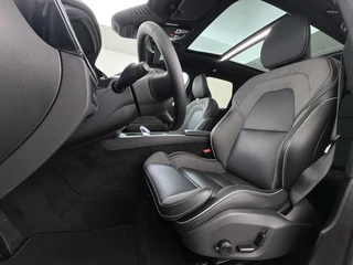 Volvo XC60 2.0 T6 Plug-in hybrid AWD Plus Dark / 22