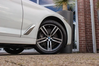 BMW 5-serie Touring 540i xDrive High Executive Luxury-Line | 1e eigenaar | Achterasbesturing | Cruise control adaptief | Apple carplay | Adaptief LED | DAB | Panoramadak | HiFi audio / 52