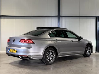 Volkswagen Passat 1.5 TSI R-Line Business + Pano Virtual H&K / 13