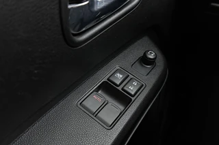 Suzuki Ignis 1.2 Smart Hybrid Select 83pk | Airco | Trekhaak | Navigatie | Stoelverwarming | Camera | Lichtmetalen Velgen | Apple Carplay - Android Auto | Hoge Instap / 18