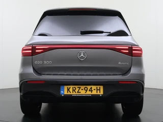 Mercedes-Benz EQB EQB 300 4Matic AMG / 8