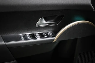 Lancia Ypsilon 1.2 Turbo Hybrid LX / 29