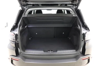 Jeep Avenger Altitude 54 kWh | Adaptive Cruise control | Climate control | Camera | 18" Lichtmetalen velgen | Getint glas | Keyless | Bluetooth | Draadloze telefoonlader / 11