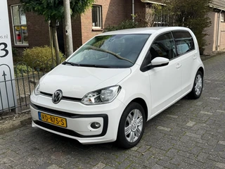Volkswagen up! 1.0 BMT high up! / 2