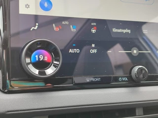 Toyota bZ4X Touring EXECUTIVE AWD 75 kWh NIEUW! PANODAK JBL-AUDIO 1500KG TREKGEW LM-VELGEN 20" 4S-BANDEN STOELVERW/KOELING STUURVERW BLIND SPOT WARMTEPOMP EL-ACHTERKLEP / 32