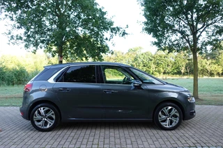 Citroën C4 Picasso 1.6 e-THP Intensive  | Trekhaak | Camera | DAB | NAP | / 6