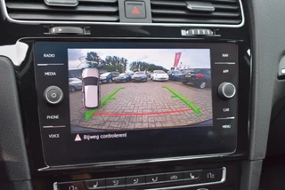 Volkswagen Golf 2.0 TSI 4MOTION R / 1e LAK VOL OPTIES / MAXTON / PANO / DYN / VIRTUAL COCKPIT / 35