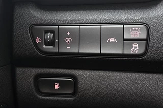 Kia Niro 1.6 GDi Hybrid DynamicLine Apple CarPlay Achteruitrijcamera Navigatie / 22