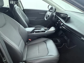 Kia EV6 Air 84 kWh  - SOH 99,1% - Stoel-/stuurverwarming - Cruise Control Adaptief - Climate Control - CarPlay - Fabrieksgarantie tot 08-2033 / 42