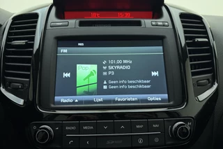 Kia Venga 1.4 CVVT DynamicPLusLine | Trekhaak | Navigatie | camera | Weinig kilometers | Hoge instap | Parkeersensoren | Lichtmetalen velgen / 25