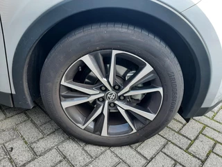 Toyota C-HR 1.8 Hybrid 140 Dynamic BLIND-SPOT APPLE/ANDROID NAVI KEYLESS PARK-SENSOREN LM-VELGEN AD-CRUISE CAMERA / 4