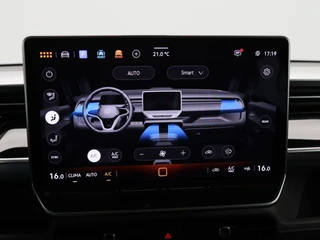 Volkswagen ID. Buzz Pro 86 kWh 286 Pk LWB 7 Persoons | Cruise Control | CarPlay | Climatronic | Navigatie | 19 Inch | 18.855 Km !! / 27