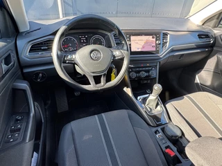Volkswagen T-Roc 1.0 TSI Style * Navigatiesysteem * Stoelverwarming * Adaptieve Cruise Control * Parkeercamera * / 14