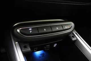 Jeep Avenger Avenger 54 kWh | Navigatie | LED projector koplampen | Elektrische achterklep | 18'' lichtmetalen velgen | Camera | Stoelverwarming | Snel leverbaar! / 23
