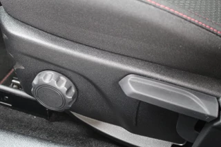 Ford Focus Wagon 1.0 EcoBoost Hybrid ST Line X  | Trekhaak | BLIS | Winterpack | Adaptieve cruise / 44