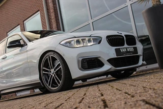 BMW 1-serie 120i Edition M Sport Shadow High Executive | 2e eigenaar | Driving Assistant | Schuif-/kanteldak | Camera | Harman Kardon | Keyless entry | LED | M sport remmen | PDC / 46