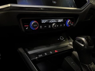 Audi Q3 Sportback 35 TFSI S-line Pano Virtual Black Optic / 16