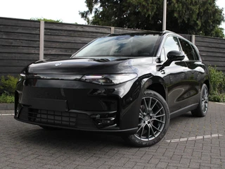 Leapmotor C10 Design REEV 28.4 kWh 215PK Automaat Navigatie, Camera 360, Lichtmetalen velgen, Elektrische Achterklep, Kunstlederen bekleding, Stoel Verwarming & Ventilatie