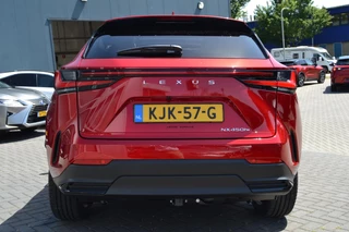Lexus NX 450h+ AWD 35th Edition DIRECT LEVERBAAR TREKHAAK 1500KG PANODAK TRIPLE-LED 360-CAM / 7