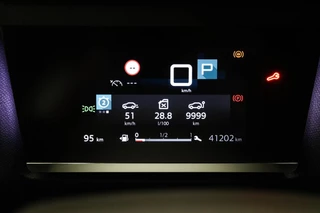 Citroen C4 1.2 Puretech Feel Pack | COLOR GLOSSY BLACK PACK | HALF LEDER | STOELVERWARMING | DAB | CAMERA / 6