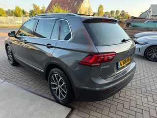 Volkswagen Tiguan 1.5 TSI ACT Highline Business R / Pano / 2x Massage / ACC / Trekhaak / Zeer kompleet ! / 12