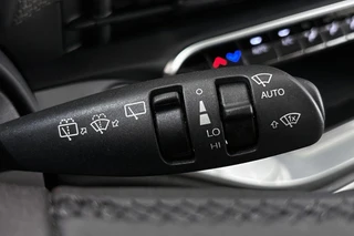 Fiat 500 3+1 La Prima 42 kWh Panoramadak Stoelverwarming Camera Apple CarPlay / 43
