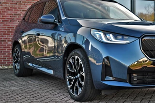 BMW X3 30e xDrive M-Sport  Pano ACC 360 H/K HUD 20inch / 34