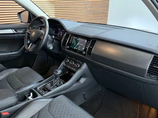 Skoda Kodiaq 1.5 TSI Ambition 7p. | 7-persoons | Carplay & Android Auto | Trekhaak | Camera | Stoelverwarming | KESSY | 18 Inch / 7