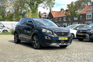 Peugeot 3008 1.2 PureTech Allure / 7